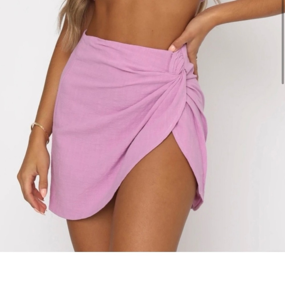 White fox mini skirt